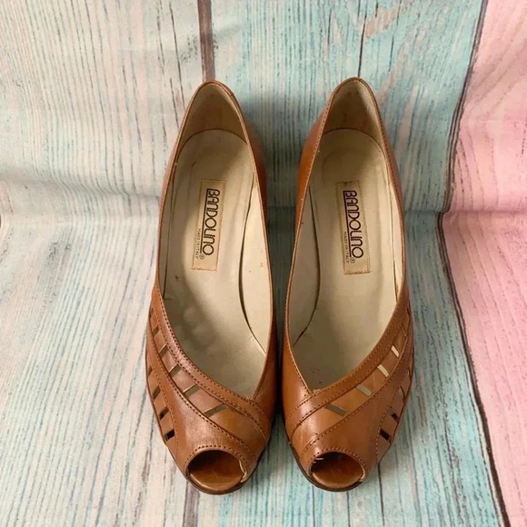 Bandolino vintage open toe pumps with small heel - Picture 3 of 12